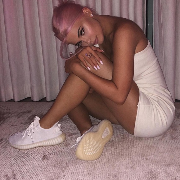 Yeezy Shoes - YEEZY BOOST 350 V2 TRIPLE WHITE !!!
